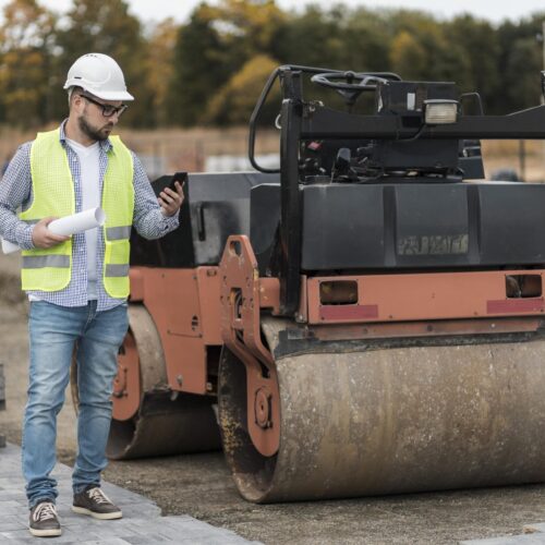 full-shot-man-construction-site